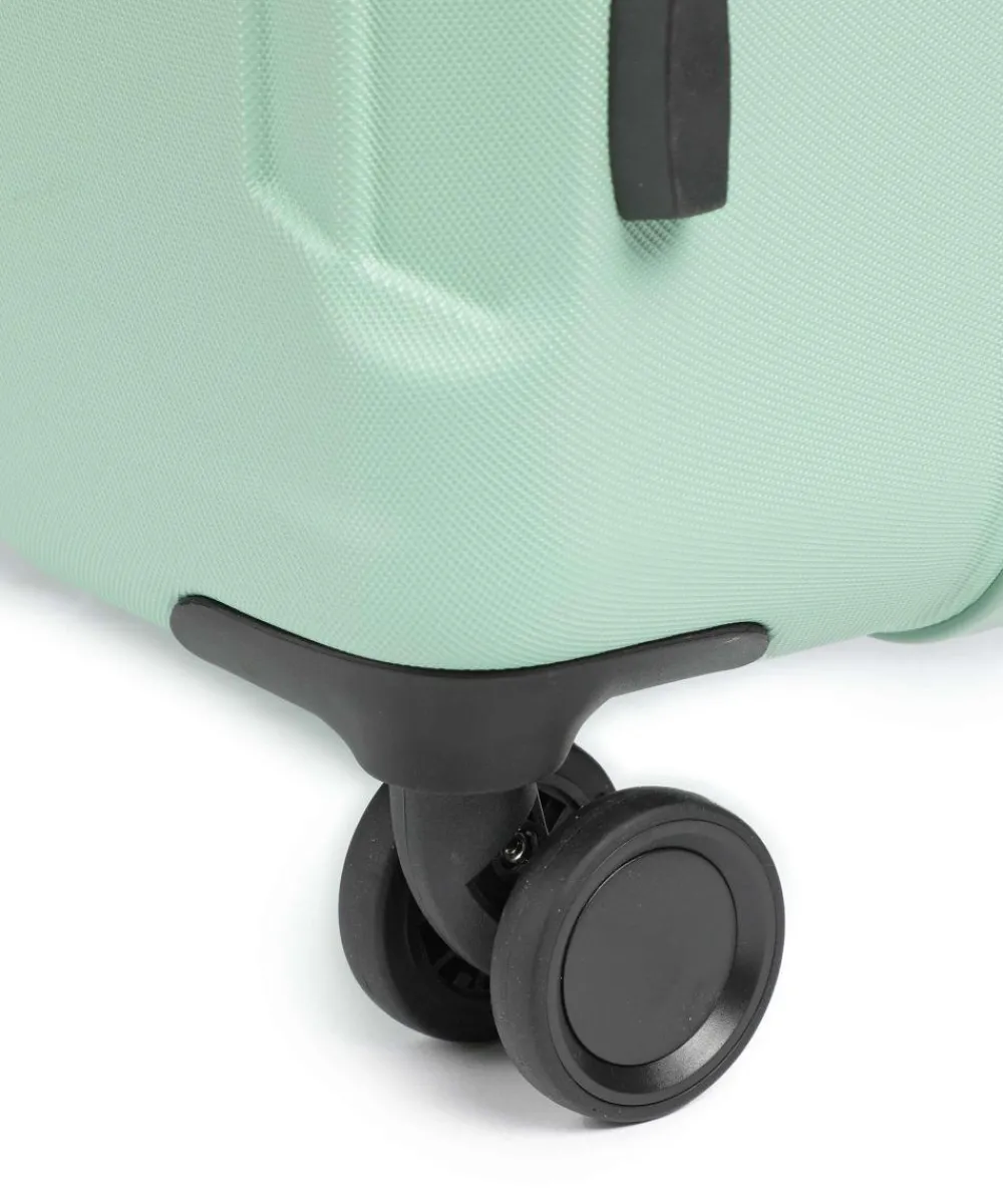 Clearance Airwave Neo Spinner (4 wheels) 65 cm Suitcases & Trolleys
