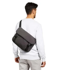 Bellroy Cinch 12L Messenger bag recycled nylon black New