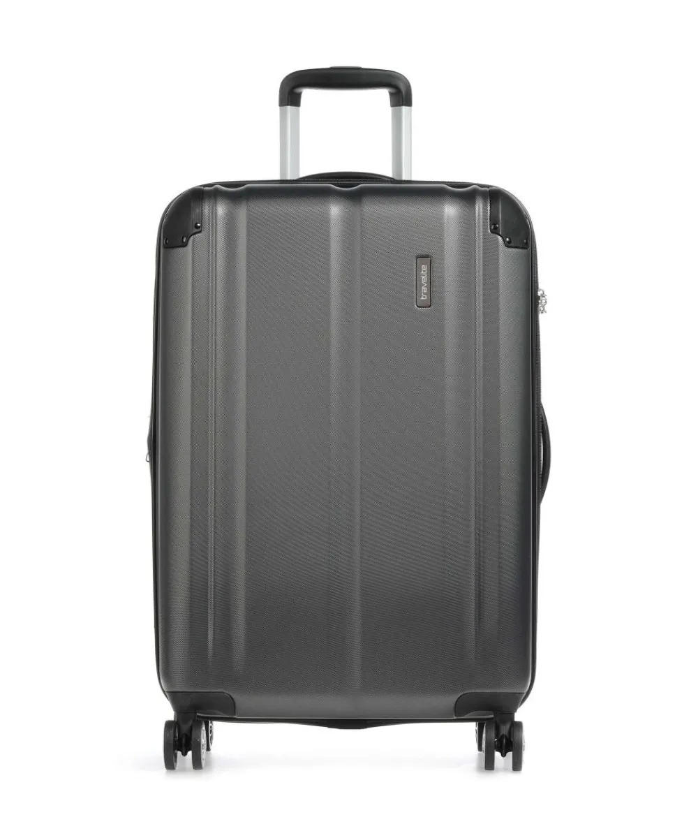 City Spinner (4 wheels) 68 cm Suitcases & Trolleys