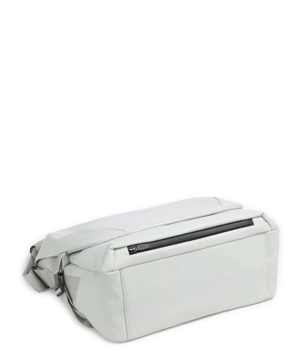 Aunts & Uncles Japan Yamakuni Messenger bag 13″ recycled nylon light grey Sale