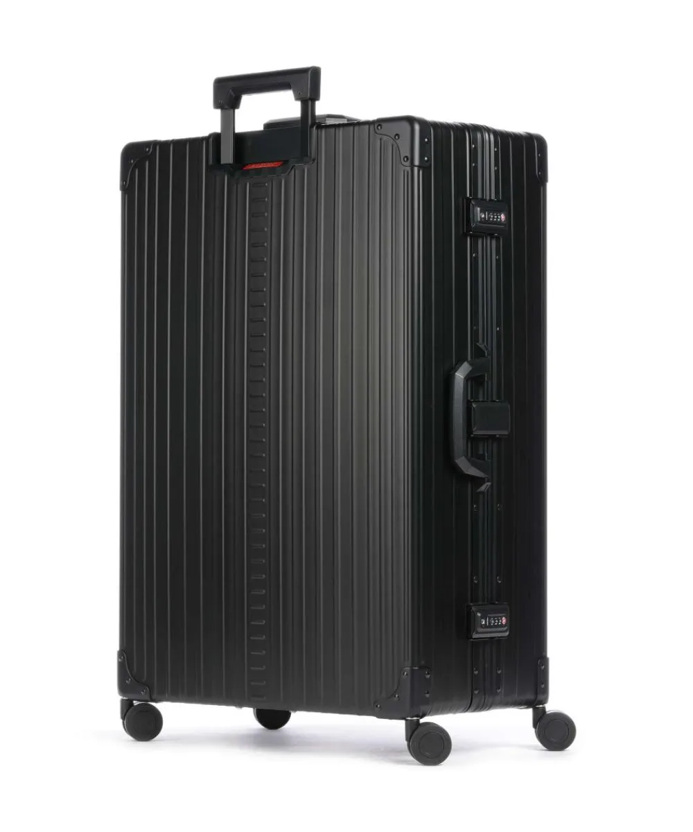 Clearance Macro Plus Traveler Spinner (4 wheels) 79 cm Suitcases & Trolleys