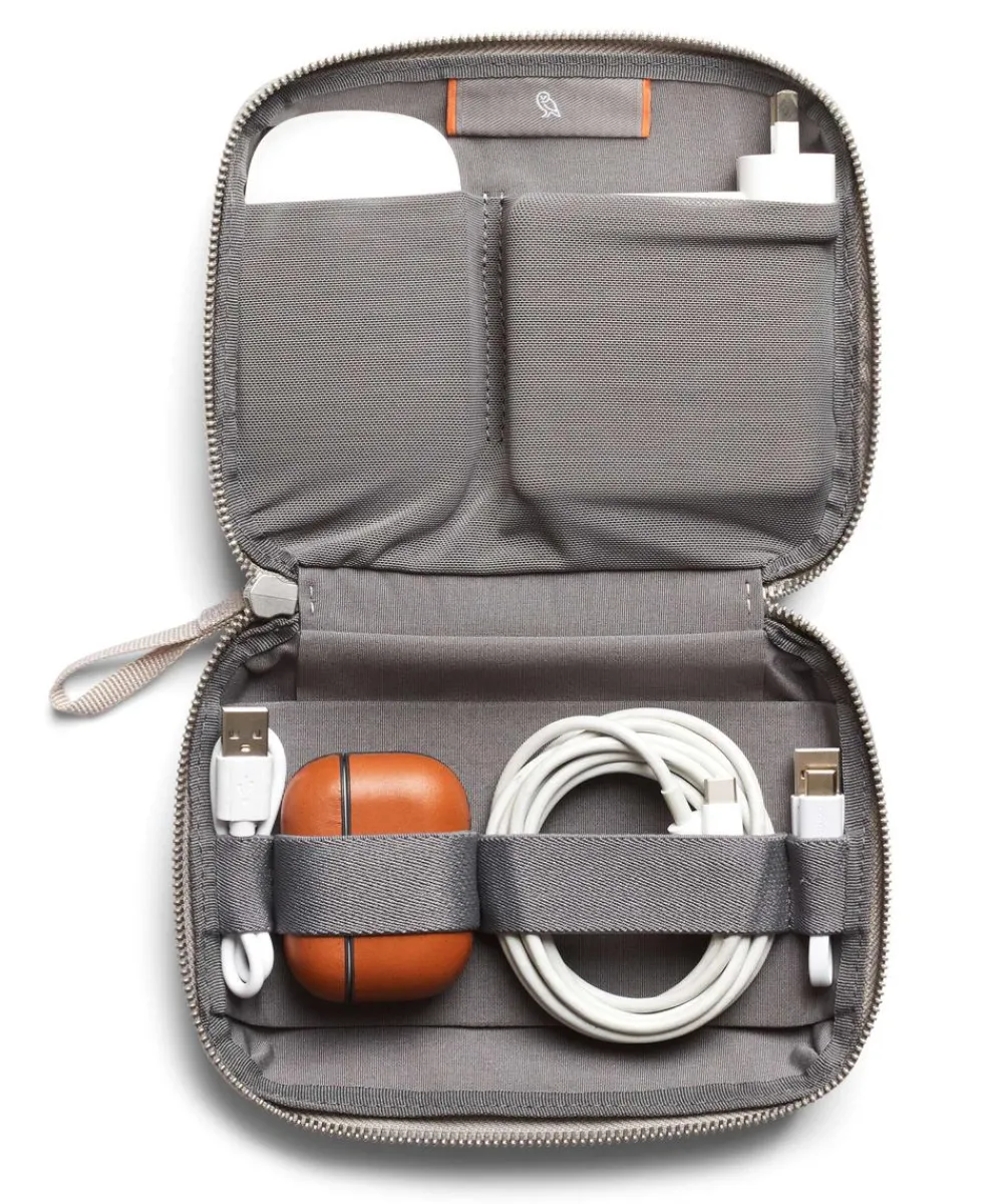Bellroy Tech Compact Travel accessory 18 cm beige Clearance